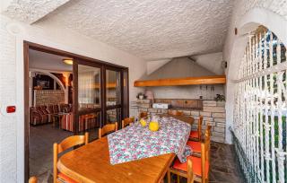 Lovely Home In Maslenica - Jasenice - Šarić - 4