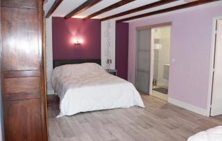 Gorgeous Home In Pleudihen Sur Rance - Mordreuc - 7