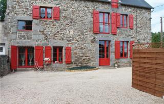 Gorgeous Home In Pleudihen Sur Rance - Mordreuc - 2