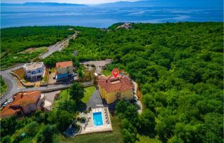 Nice Apartment In Kostrena With Jacuzzi - Žurkovo - 9