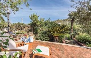 Gorgeous Apartment In Castellabate Sa - Castellabate - 5