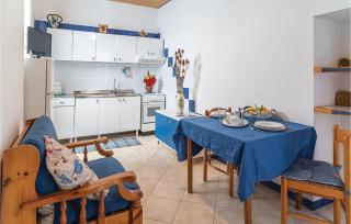 Awesome Apartment In Castellabate Sa - Castellabate - 8