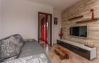 Pet Friendly Home In Polaca - Polača - 7
