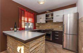 Pet Friendly Home In Polaca - Polača - 5