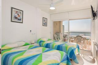 Hauzify I Apartaments SuperBeach - 1