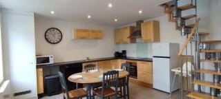 Le Nid Colas cour au sud vélos a dispo - 6