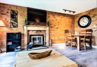 Mountain Villa Magnificent Views - 2 Pools, Fireplace & Hot Tub - Gatlinburg - 9