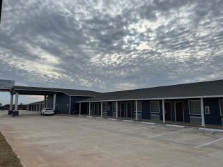 Hotel Bien Venido - Pearsall - 3