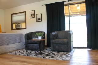 Cabin 5 at Horse Creek Resort - 6