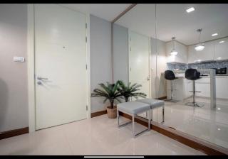 LIV at 5-BTS Nana, Nightlife, Malls, Shops, Bumrungrad Hospital, Office Bldg, all in shortwalk - 9