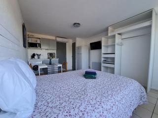 Studio climatisé 1 à 4 personnes vue mer - 9