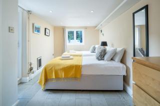 Argyl - Bright Central London 4 Bedroom Apt - 2