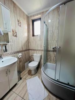 Hotel Afrodita - Truskavets - 5
