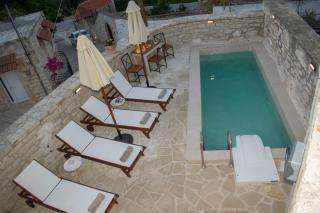 Margarita Mansion, with private heated pool! - Kalandares - 8