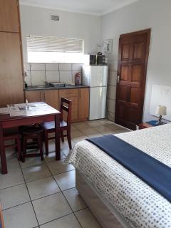 Cherry on Top Self Catering - 6
