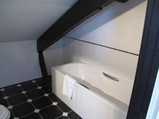 Fairlawn House - Amesbury - 4