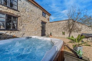 Somerset Country Escape - Luxury barns with hot tubs - 9