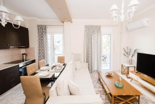 Best House, Ellinou Stratiotou, Ayia, Patra - Patra - 7
