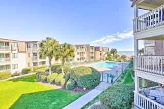 Walk to Ocean Myrtle Beach Condo with Pool! - Myrtle Beach - 8