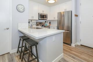 F204 - Cozy Seaview Condo - 7