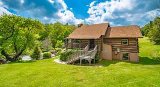 Swiss Mountain Village - Blowing Rock - 7