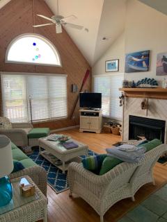 Pets OK Rest A Shored A Secure and Comfortable Home Flat Screen T Vs In All Rooms Fully Stocked With Plenty Of Amenities Private Inground Pool Gas Fireplace Rents Sat to Sat Full Weeks only - Nags Head - 9