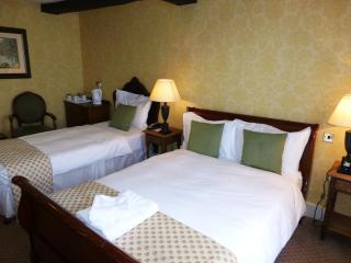 The Bear Hotel - Devizes - 8