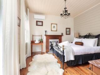 The Coach House - Mount Victoria - 7