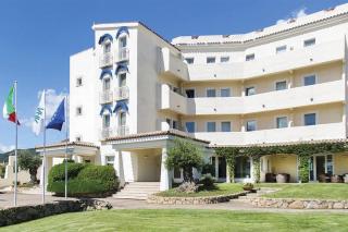 AHR Baja Hotel & Spa Cannigione - Cannigione - 4