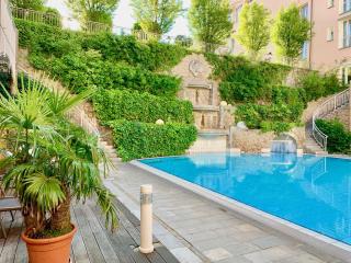 MAXIMILIAN Grand Hotel - 2