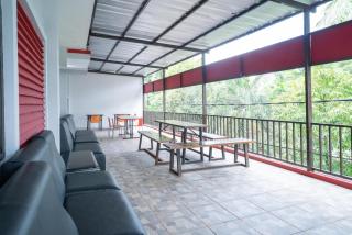 RedDoorz Plus near ITC Cempaka Mas 2 - 8