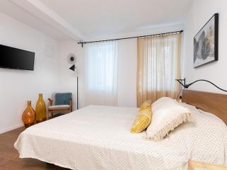 Stylish Studio Apartment by Irundo - 4