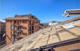 Gorgeous Apartment In Levanto - 9
