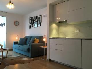 La Roca Chica first line beach Bajondillo Nice & cosy studio apartment - Torremolinos - 5