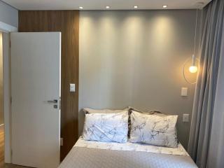 Apto Pé na Areia - Centro de Balneário Camboriú - 4