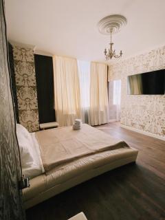 Arcadia Plaza 2-BR Brown Prestige Apartment 89 - Odessa - 8