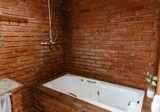 Chalé Sol com hidromassagem em meio a natureza - Piçarras - 9