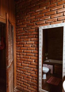 Chalé Sol com hidromassagem em meio a natureza - 8