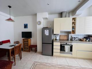 La Gare Apartment - Varna - 4