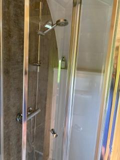 Robins Nest Glamping Pod with Hot Tub - 2