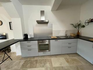 JOLIE APPARTEMENT - Apt - 4