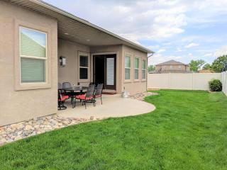 Velo I - Beautiful Cozy Home With Patio & Garage, Free Wifi & Pets Welcome - 6