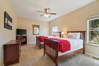 Velo Ii - Beautiful Home With Fireplace, Big Kitchen, Cozy Beds, Smart Tvs - 4