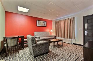 Quality Inn & Suites Millville - Millville - 1