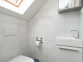 Holiday home with covered terrace - Groet - 1