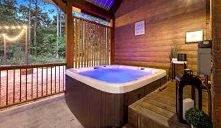 Knotty and Nice Luxury Cabin - Broken Bow - 9