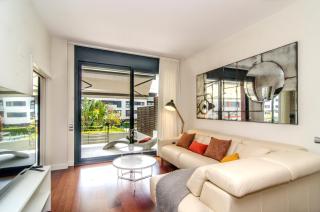 Sitges Spaces Garden Paradise 3 bedroom, 3 bathroom, huge PRIVATE garden-terrace, pool- sleeps up to 8 - Sitges - 4