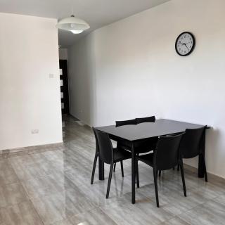 F6 Room 2, Private Room two single beds shared bathroom in shared Flat - 3