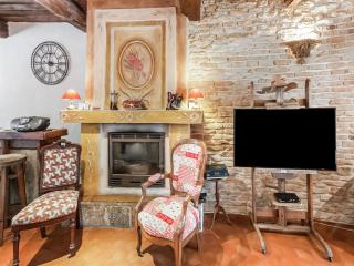Holiday Home in Lorgues with Pool and Terrace - Lorgues - 2