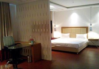 HOTEL AMORA - Rajnandgaon - Rāj Nāndgaon - 2